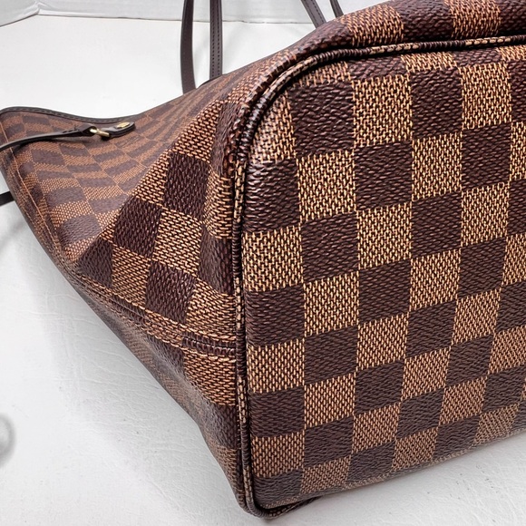 Louis Vuitton Neverfull MM Damier Ebene Tote - NEW - Picture 10 of 16